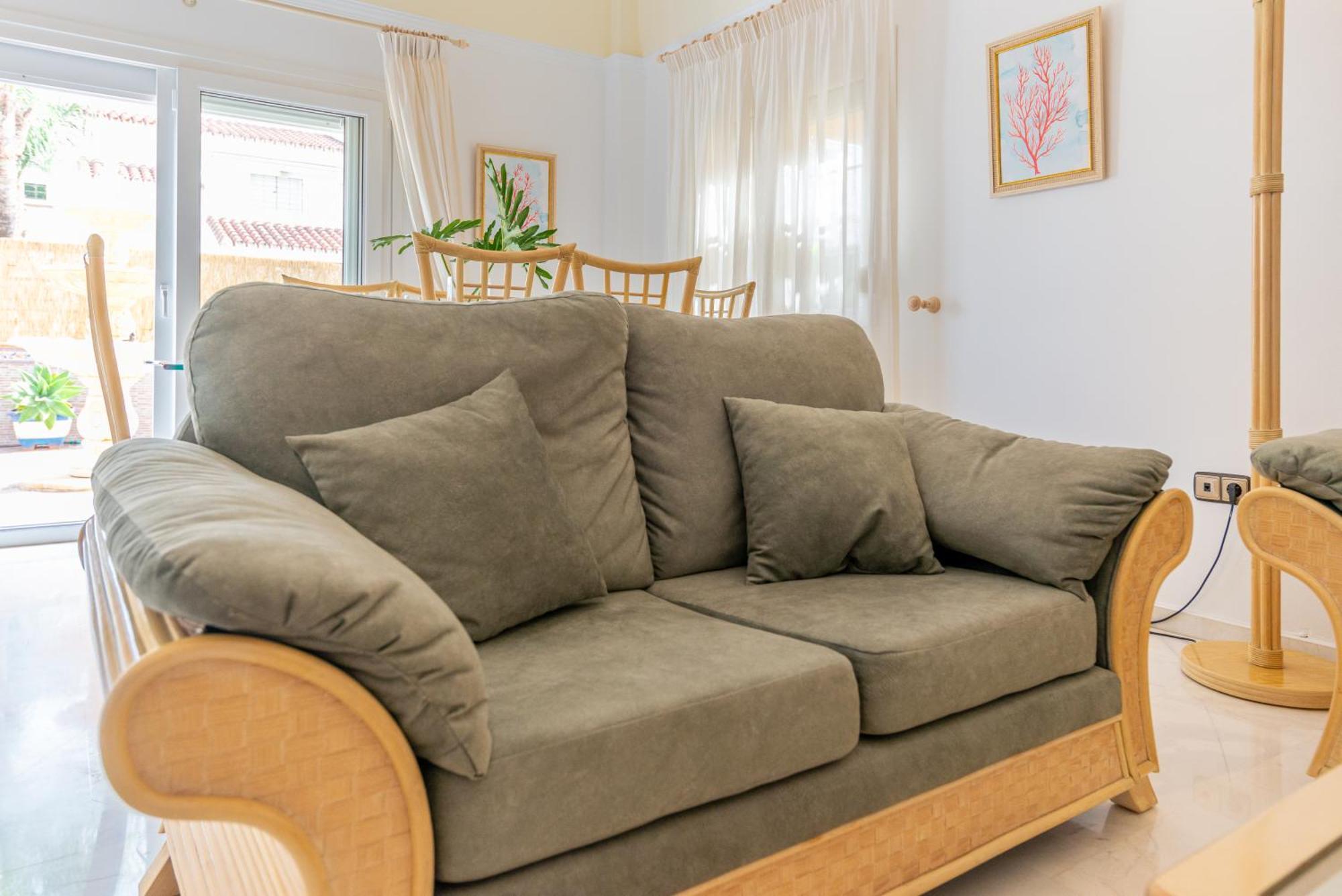Villa Valentina - Renovated On Los Alamos Beach Torremolinos Dış mekan fotoğraf