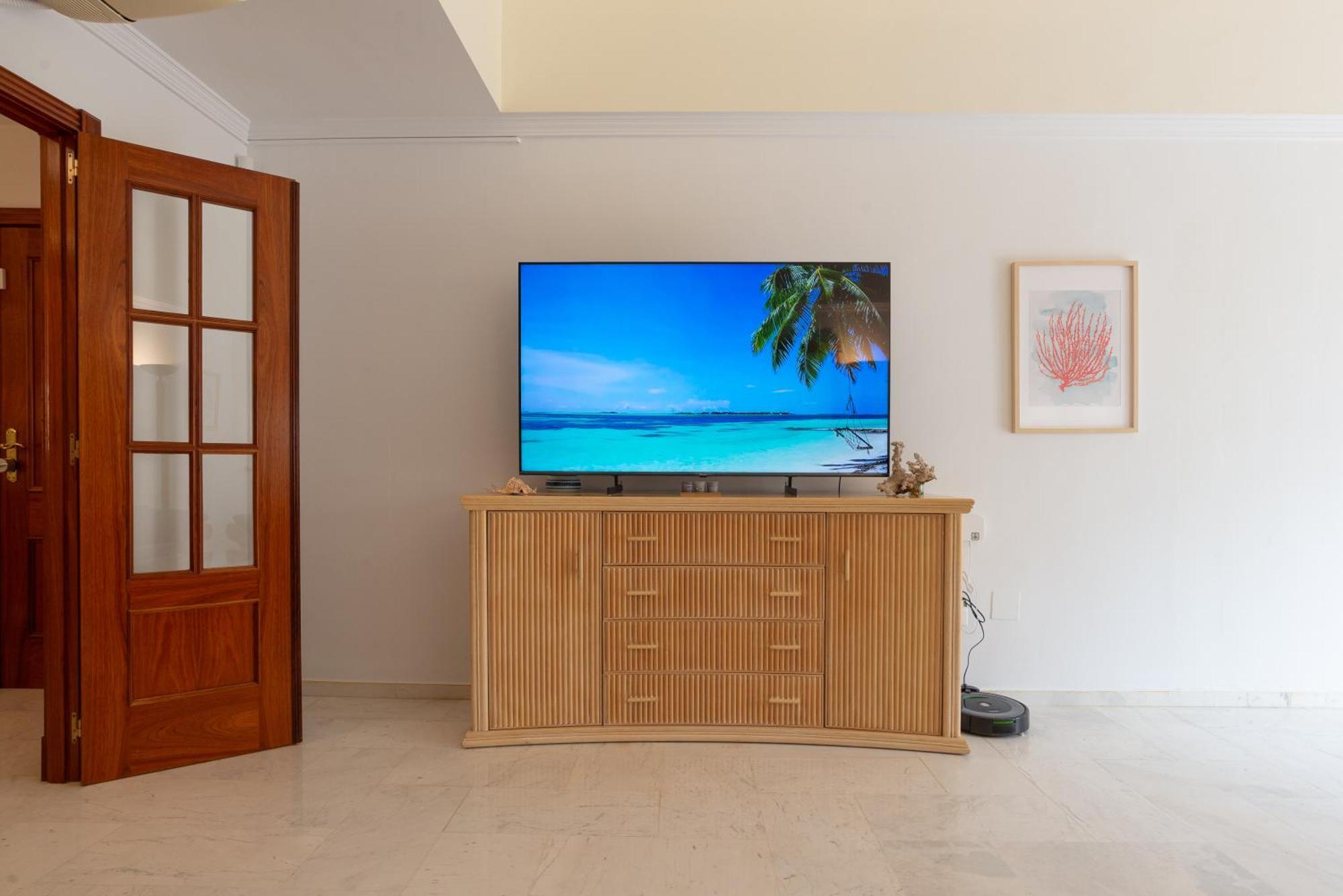 Villa Valentina - Renovated On Los Alamos Beach Torremolinos Dış mekan fotoğraf