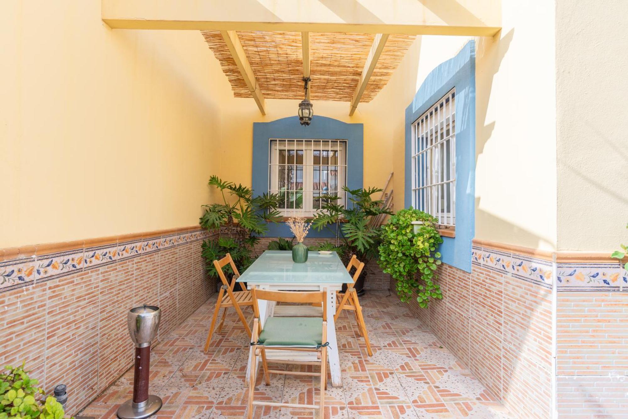 Villa Valentina - Renovated On Los Alamos Beach Torremolinos Dış mekan fotoğraf
