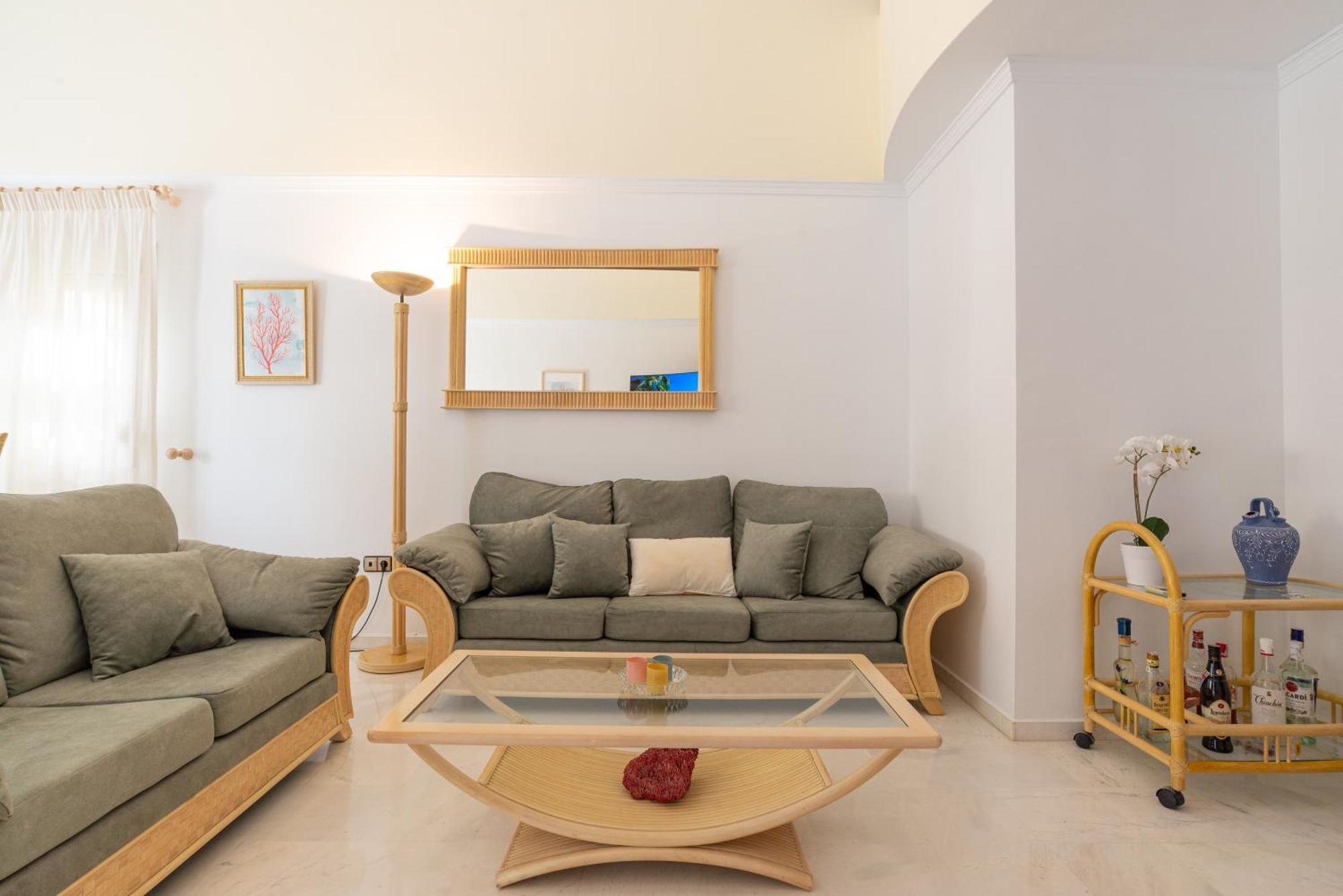 Villa Valentina - Renovated On Los Alamos Beach Torremolinos Dış mekan fotoğraf